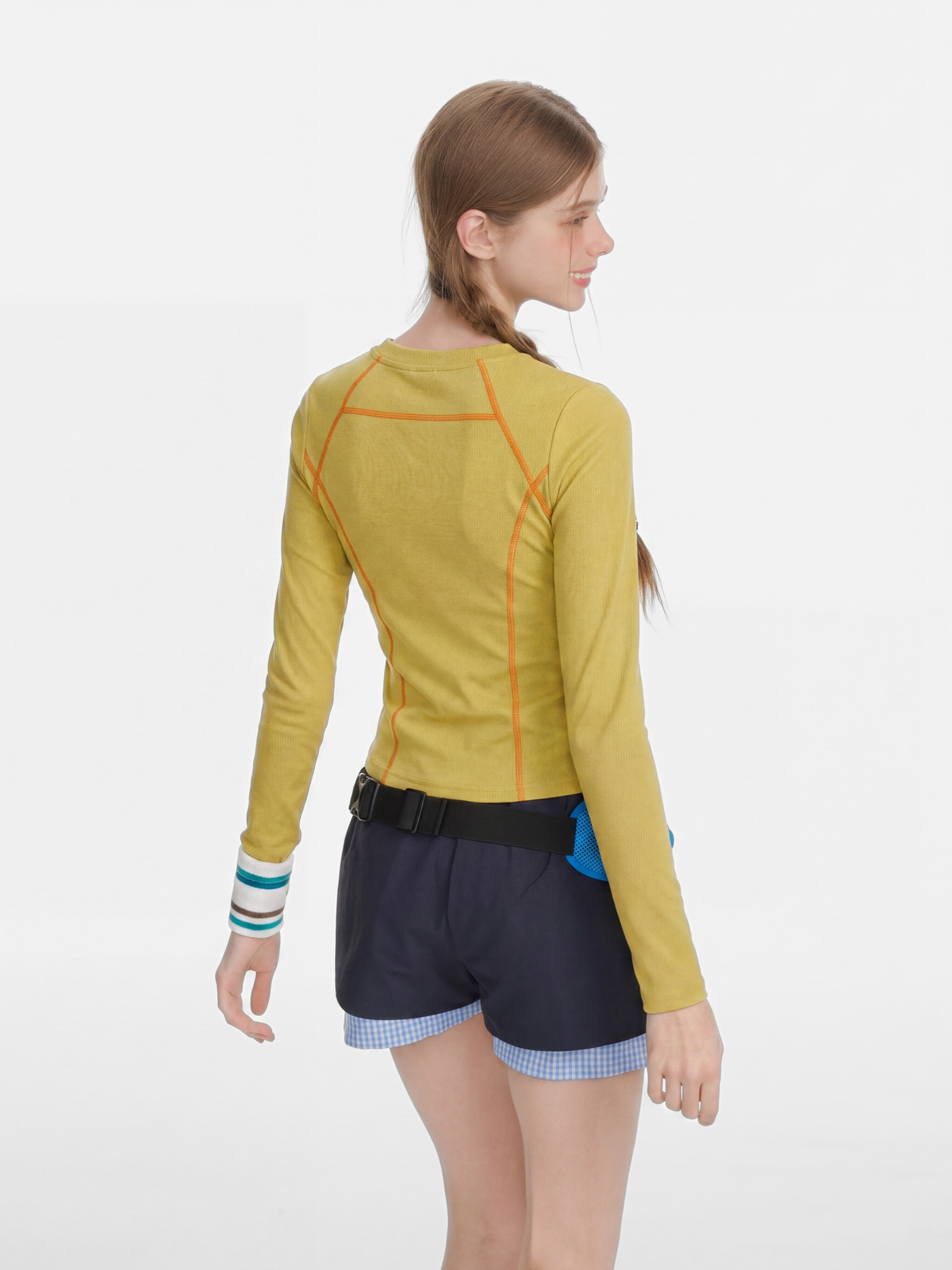Darkrun – Enganliegendes, bauchfreies Langarm-T-Shirt für Damen