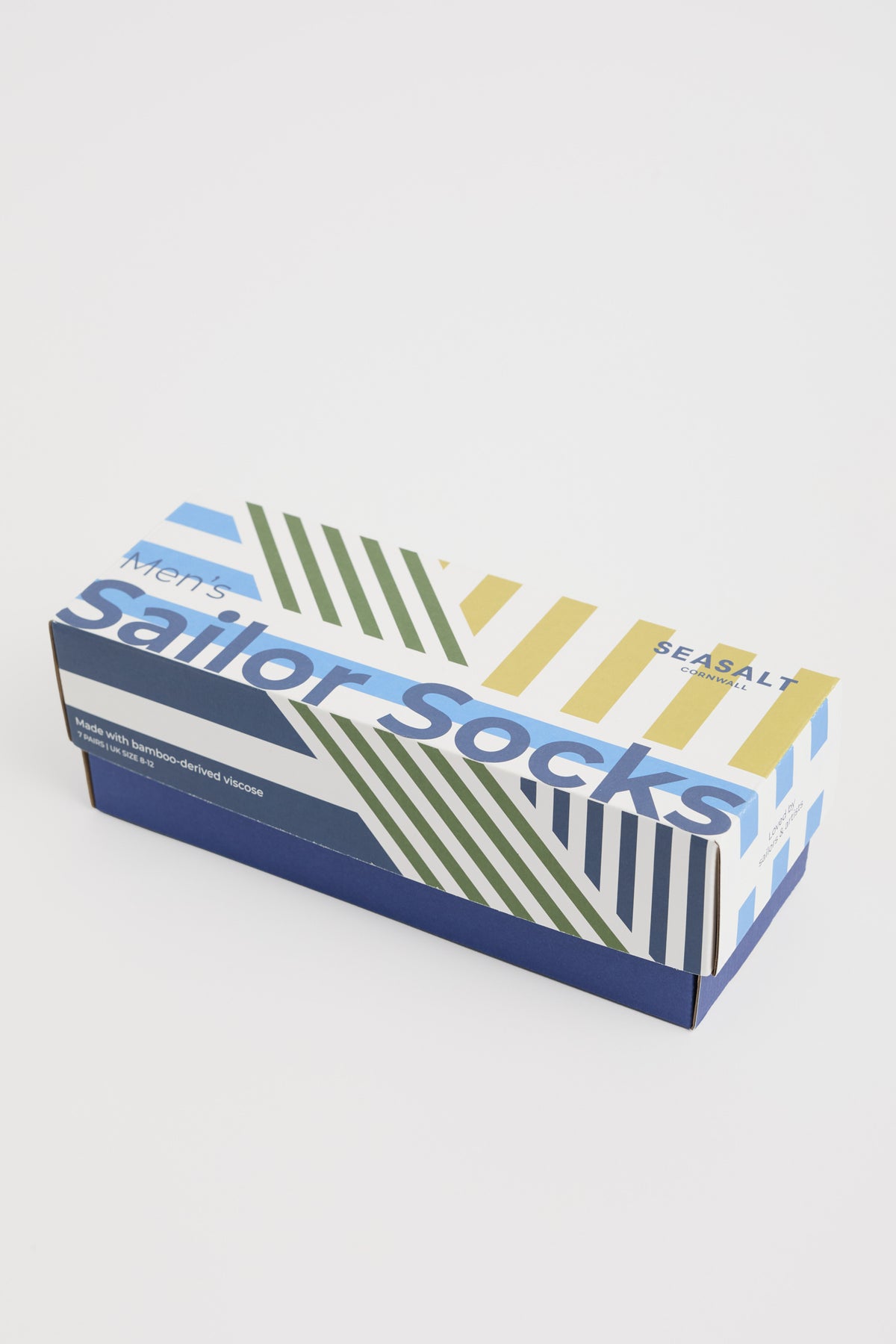 Geschenkbox mit 7 Paar gestreiften Herrensocken im Matrosenstil