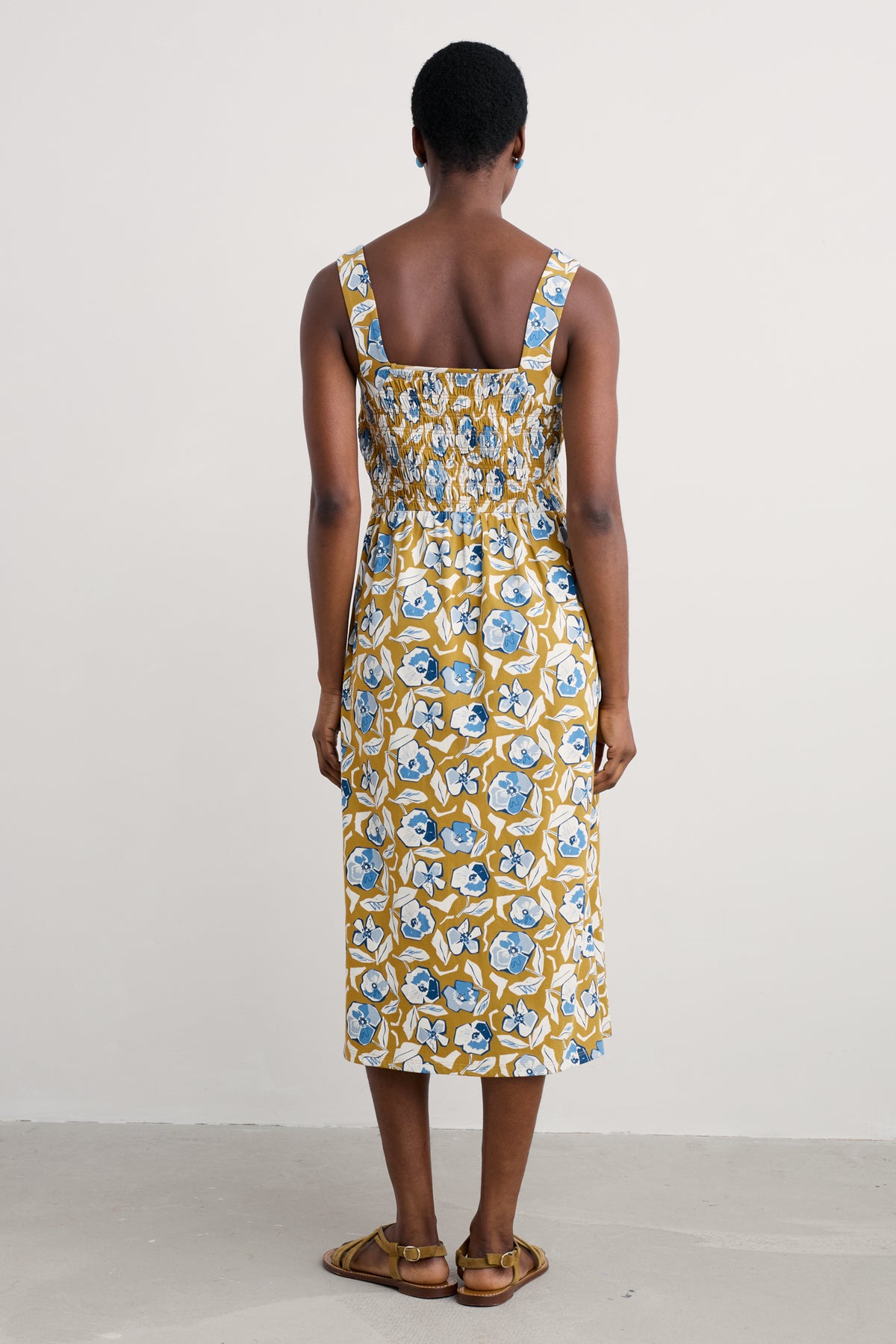 Sommerkleid aus Jersey mit gesmoktem Oberteil